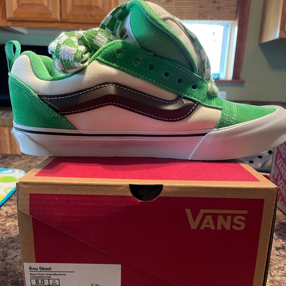 Green Vans Knu Skool,